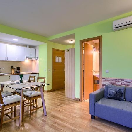 Apartamentos Barajas Мадрид Екстер'єр фото
