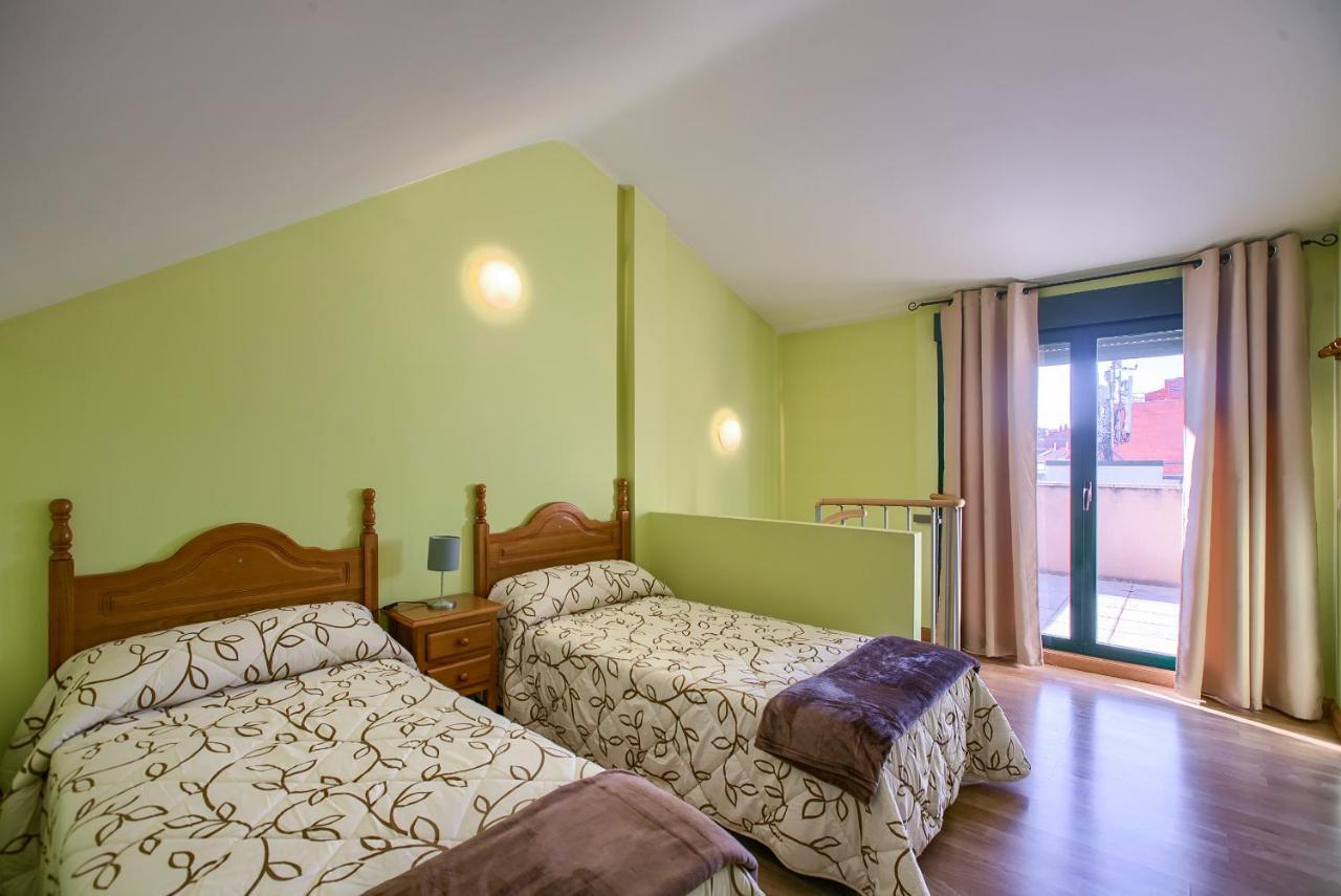 Apartamentos Barajas Мадрид Екстер'єр фото