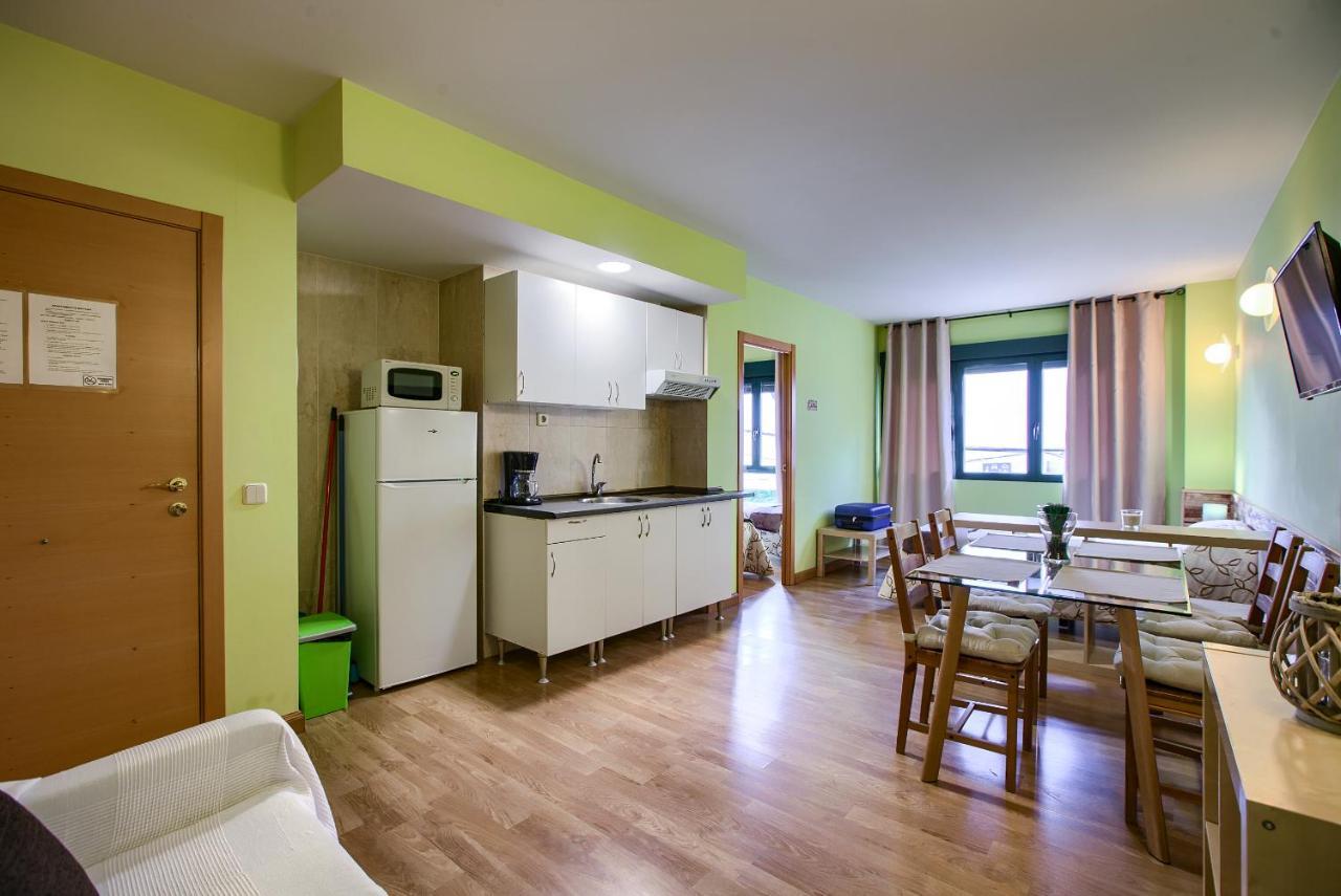 Apartamentos Barajas Мадрид Екстер'єр фото