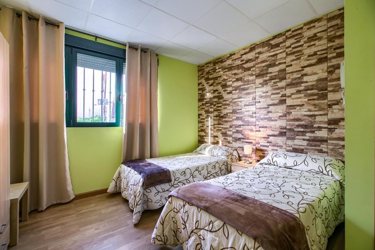 Apartamentos Barajas Мадрид Екстер'єр фото