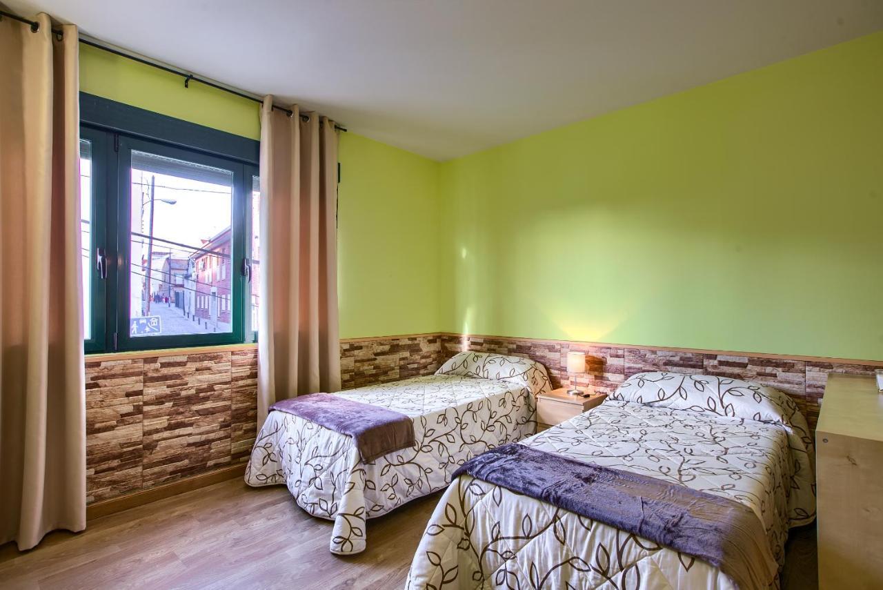 Apartamentos Barajas Мадрид Екстер'єр фото