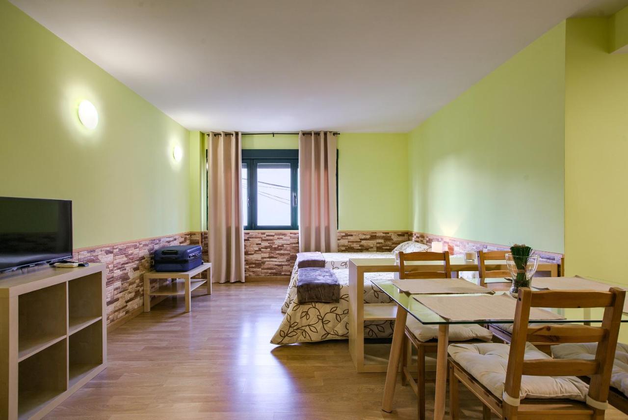 Apartamentos Barajas Мадрид Екстер'єр фото