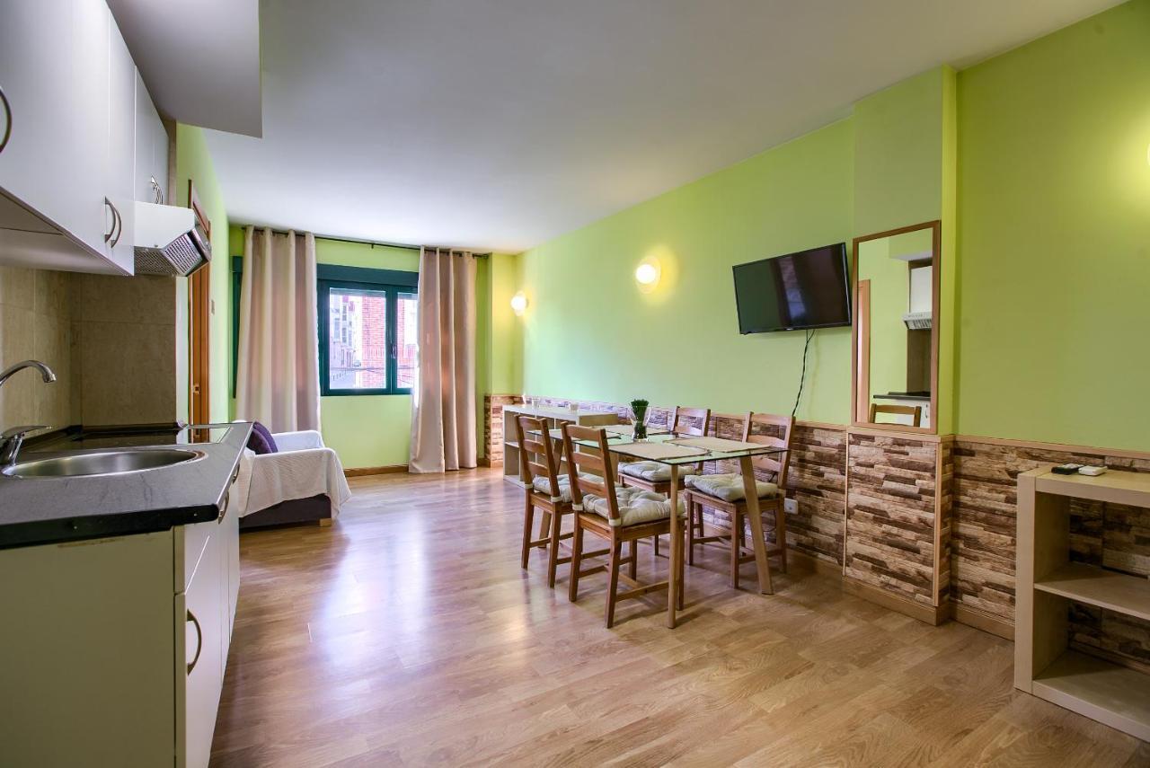 Apartamentos Barajas Мадрид Екстер'єр фото